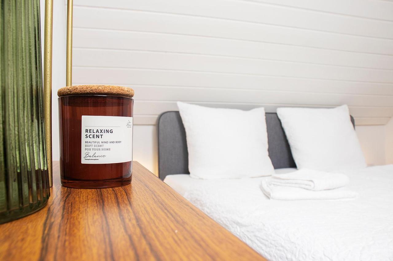 Blackncozy - Grosszuegiges Designappartement Mit Boxspringbetten Und Heimkino Feldberg  Eksteriør bilde